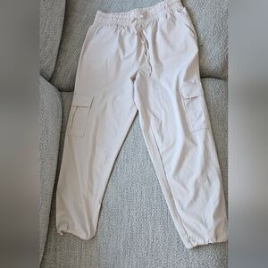 Womans Lightweight Cargo Pants